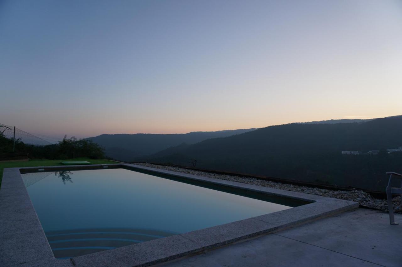 Hotel Glamping Aventura Atalaia Cotobade Exterior foto