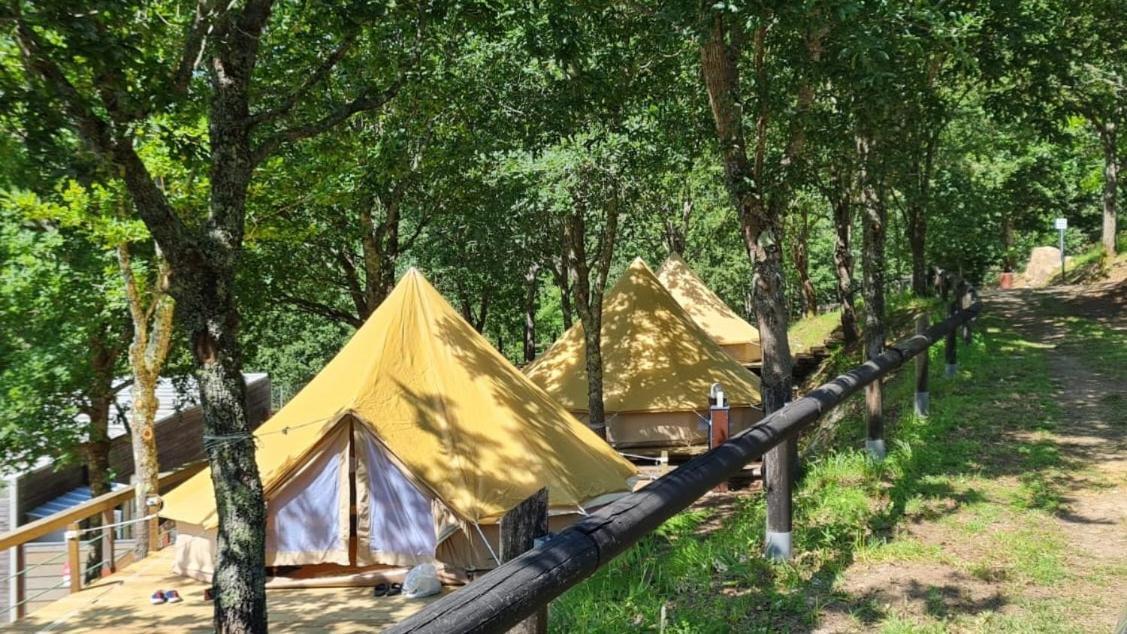 Hotel Glamping Aventura Atalaia Cotobade Exterior foto