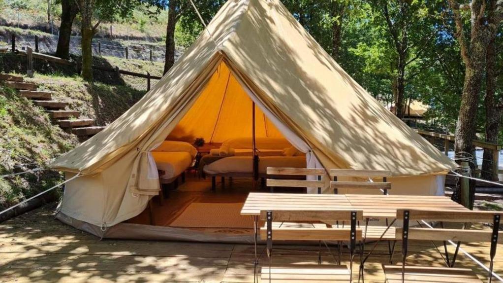 Hotel Glamping Aventura Atalaia Cotobade Exterior foto